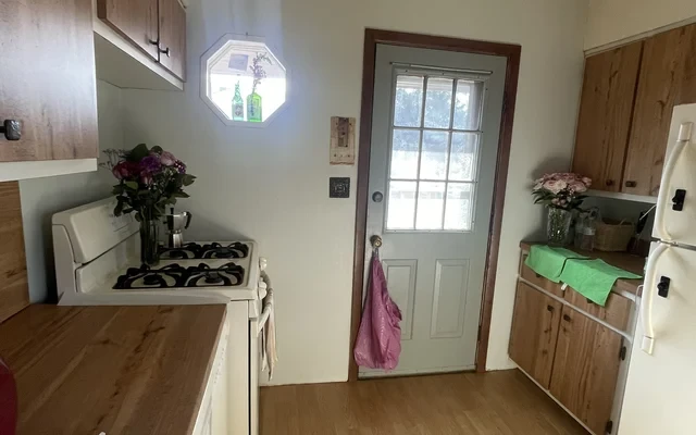 Peach Home 1