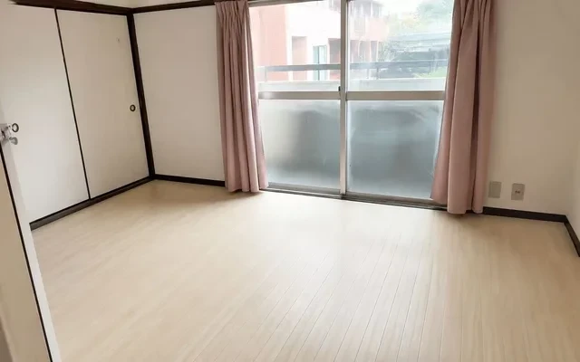 房东回国可以人民币支付，急租可配家具家电11.6 包所有 - Tokyo student accommodation - 房东回国可以人民币支付，急租可配家具家电11.6 包所有