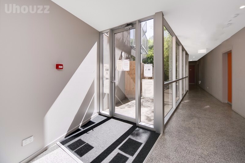 903 Dandenong Road 3