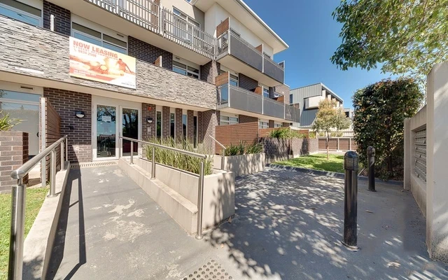 390 Burwood Highway 3