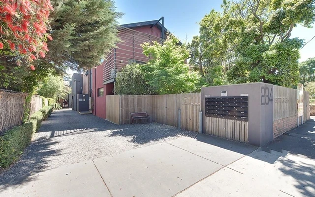 234 Warrigal Road 1