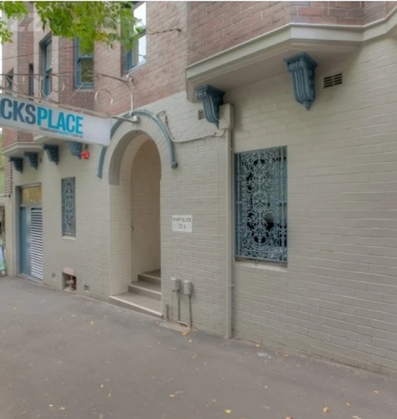 ume Potts Point