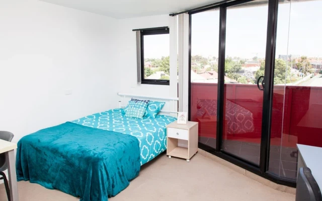 117-119 Ballarat Road 2
