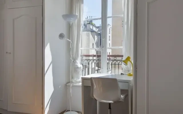 Paris 1eme Comforts of Home - 19 rue Pierre Lescot 2