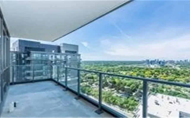 Toronto 1 Bedroom+Den for rent 2