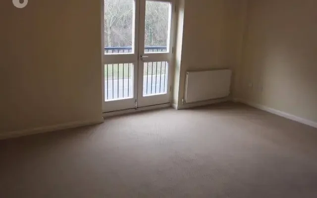 3 bedroom town house near University of Derby 3