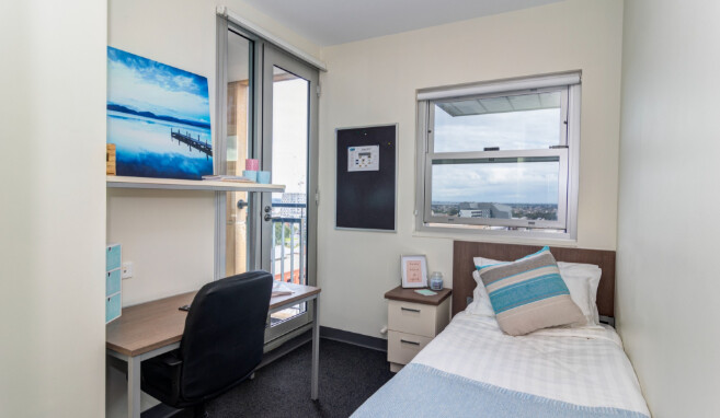 Penthouse Loft with Balcony