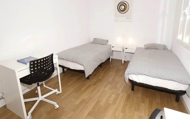 Comforts of Home- Calle Cea Bermúdez 15 1