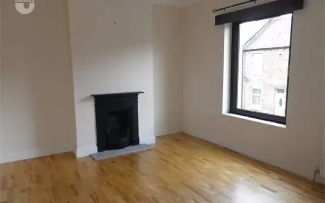 quality two bedroom terraced house near University 3