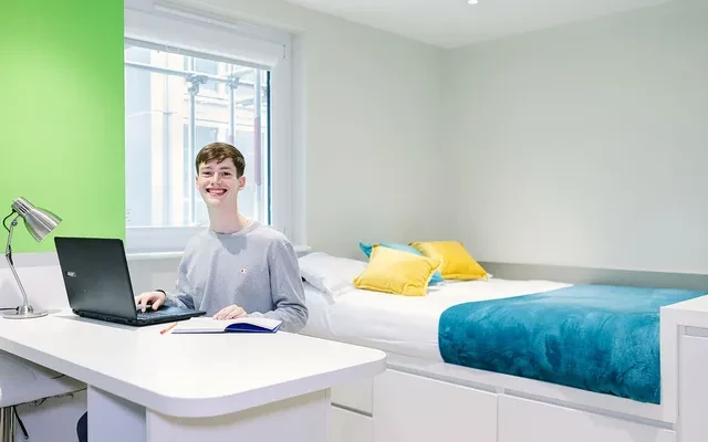 London Nest Liberty Plaza 2