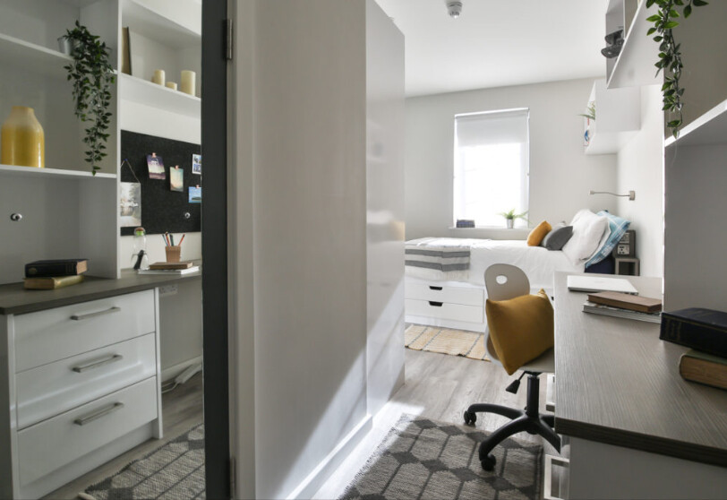 Classic Bigger Studio