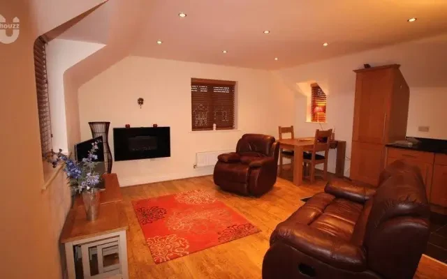 quality two bedrooms flat near Oxford House Colleg 1