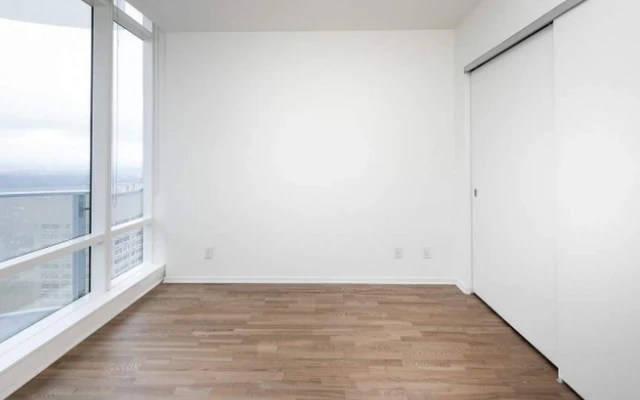 ONE BLOOR CONDOS 4