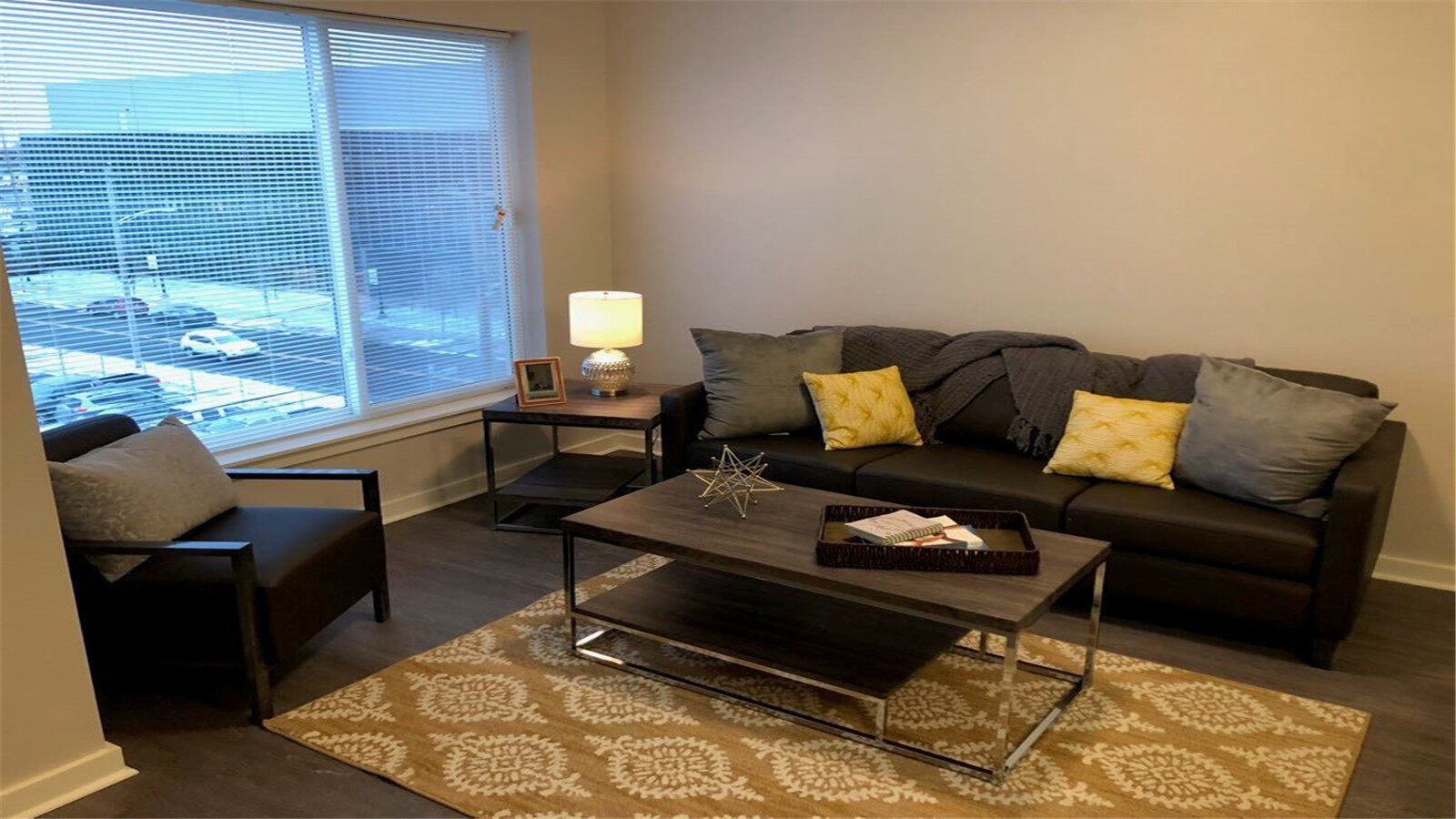 2 Bedroom 1 bathroom