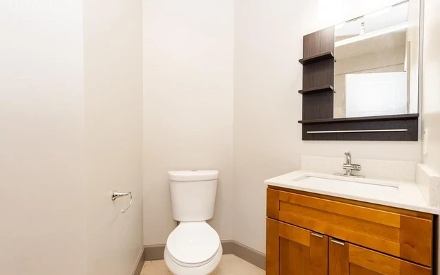 Sagamore Street Unit 304, Lynn, MA 01902 4