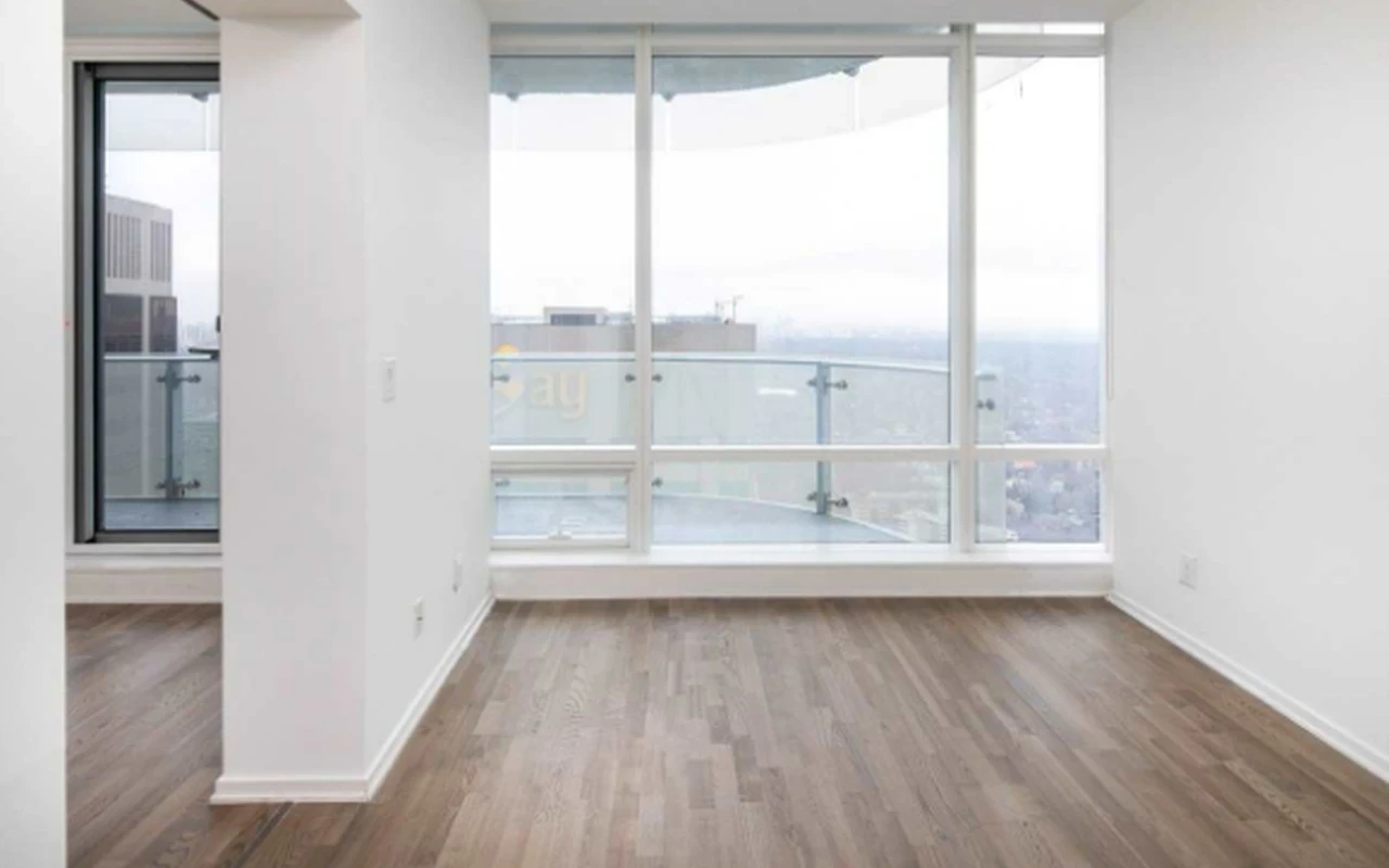 ONE BLOOR CONDOS 4
