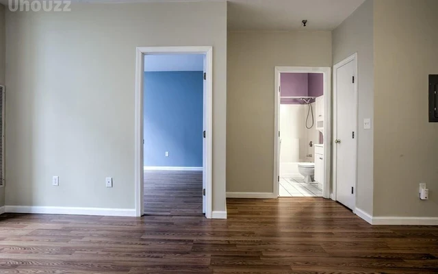 Market St Unit B37, Lowell, MA 01852 2