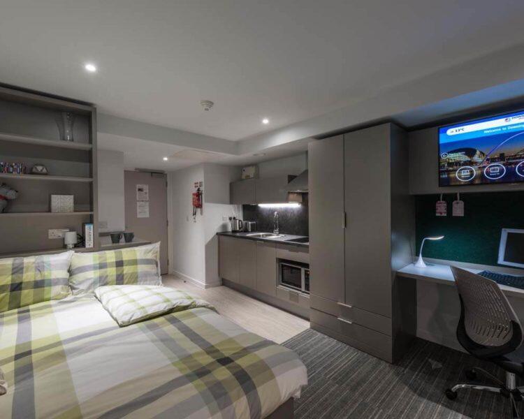 Studio Apartment Gold